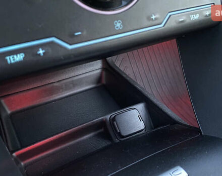 Коричневий Форд Фьюжен, об'ємом двигуна 2 л та пробігом 202 тис. км за 10500 $, фото 50 на Automoto.ua