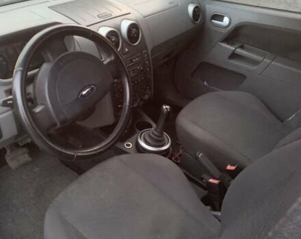 Красный Форд Фьюжн, объемом двигателя 1.39 л и пробегом 282 тыс. км за 3800 $, фото 6 на Automoto.ua