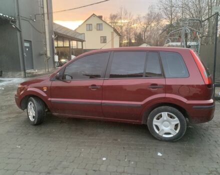 Красный Форд Фьюжн, объемом двигателя 1.4 л и пробегом 280 тыс. км за 3800 $, фото 2 на Automoto.ua