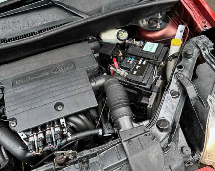 Красный Форд Фьюжн, объемом двигателя 1.4 л и пробегом 219 тыс. км за 5150 $, фото 18 на Automoto.ua