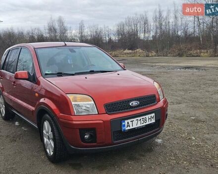 Красный Форд Фьюжн, объемом двигателя 1.6 л и пробегом 215 тыс. км за 4750 $, фото 3 на Automoto.ua