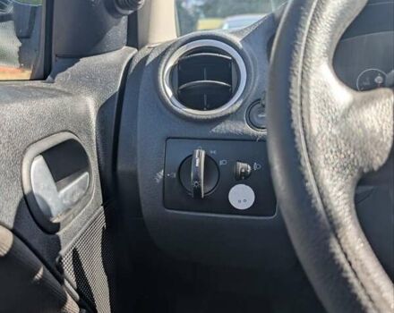 Форд Фьюжн 2006 в Львове на Automoto.ua Красный Форд Фьюжн, объемом двигателя 1.39 л и пробегом 246 тыс. км за 4600 $, фото 13 на Automoto.ua