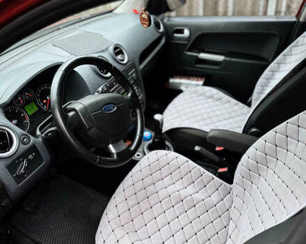 Красный Форд Фьюжн, объемом двигателя 1.4 л и пробегом 219 тыс. км за 5150 $, фото 13 на Automoto.ua