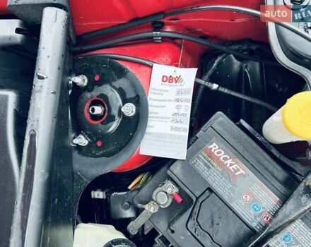 Червоний Форд Фьюжен, об'ємом двигуна 1.4 л та пробігом 170 тис. км за 4800 $, фото 19 на Automoto.ua