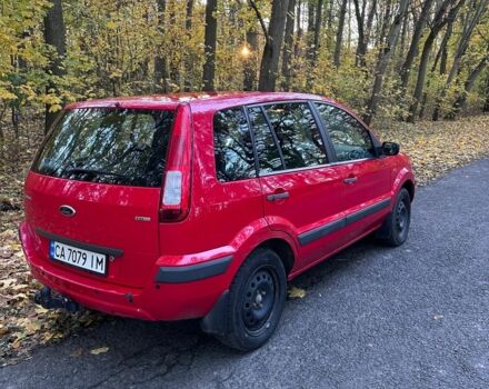 Красный Форд Фьюжн, объемом двигателя 1.4 л и пробегом 132 тыс. км за 4200 $, фото 2 на Automoto.ua