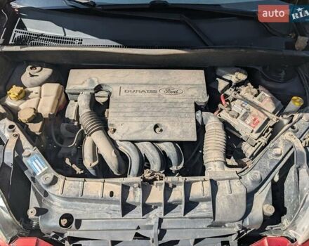 Форд Фьюжн 2006 в Львове на Automoto.ua Красный Форд Фьюжн, объемом двигателя 1.39 л и пробегом 246 тыс. км за 4600 $, фото 14 на Automoto.ua