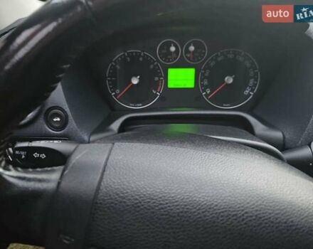 Красный Форд Фьюжн, объемом двигателя 1.6 л и пробегом 215 тыс. км за 4750 $, фото 9 на Automoto.ua