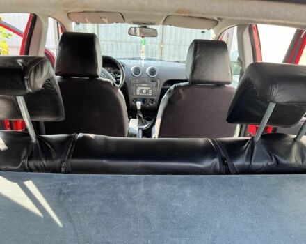 Красный Форд Фьюжн, объемом двигателя 1.6 л и пробегом 290 тыс. км за 4800 $, фото 3 на Automoto.ua