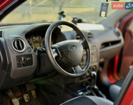 Красный Форд Фьюжн, объемом двигателя 1.4 л и пробегом 185 тыс. км за 4899 $, фото 19 на Automoto.ua