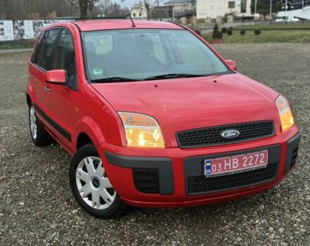 Красный Форд Фьюжн, объемом двигателя 1.4 л и пробегом 195 тыс. км за 4750 $, фото 2 на Automoto.ua