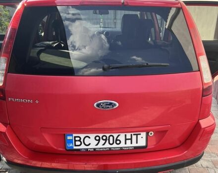 Красный Форд Фьюжн, объемом двигателя 1.6 л и пробегом 290 тыс. км за 4800 $, фото 2 на Automoto.ua