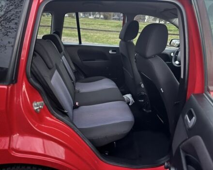 Красный Форд Фьюжн, объемом двигателя 1.4 л и пробегом 195 тыс. км за 4750 $, фото 12 на Automoto.ua