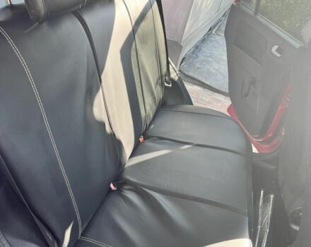 Красный Форд Фьюжн, объемом двигателя 1.6 л и пробегом 290 тыс. км за 4800 $, фото 5 на Automoto.ua