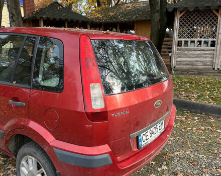 Красный Форд Фьюжн, объемом двигателя 1.4 л и пробегом 162 тыс. км за 3999 $, фото 3 на Automoto.ua