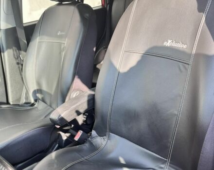 Красный Форд Фьюжн, объемом двигателя 1.6 л и пробегом 290 тыс. км за 4800 $, фото 13 на Automoto.ua