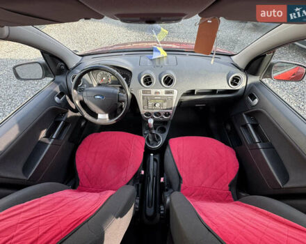 Красный Форд Фьюжн, объемом двигателя 1.39 л и пробегом 194 тыс. км за 4500 $, фото 14 на Automoto.ua