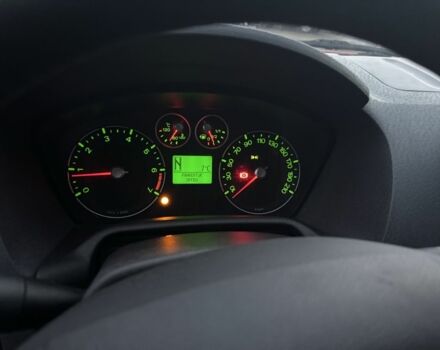 Красный Форд Фьюжн, объемом двигателя 1.4 л и пробегом 195 тыс. км за 4750 $, фото 17 на Automoto.ua