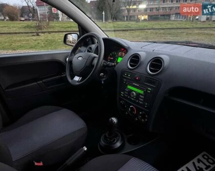 Красный Форд Фьюжн, объемом двигателя 1.4 л и пробегом 197 тыс. км за 4850 $, фото 20 на Automoto.ua