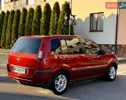 Красный Форд Фьюжн, объемом двигателя 1.4 л и пробегом 185 тыс. км за 4899 $, фото 17 на Automoto.ua