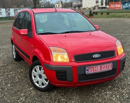 Красный Форд Фьюжн, объемом двигателя 1.4 л и пробегом 197 тыс. км за 4850 $, фото 3 на Automoto.ua