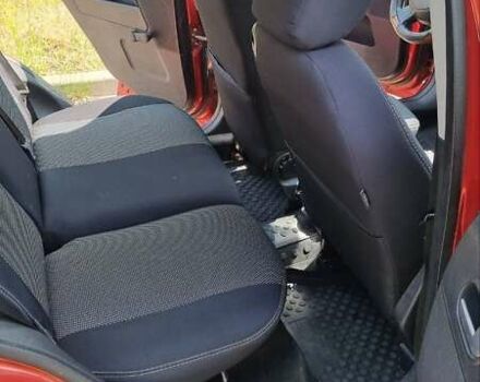 Форд Фьюжн 2007 в Киеве на Automoto.ua Красный Форд Фьюжн, объемом двигателя 1.39 л и пробегом 280 тыс. км за 3800 $, фото 14 на Automoto.ua