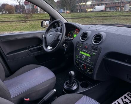 Красный Форд Фьюжн, объемом двигателя 1.4 л и пробегом 195 тыс. км за 4750 $, фото 21 на Automoto.ua