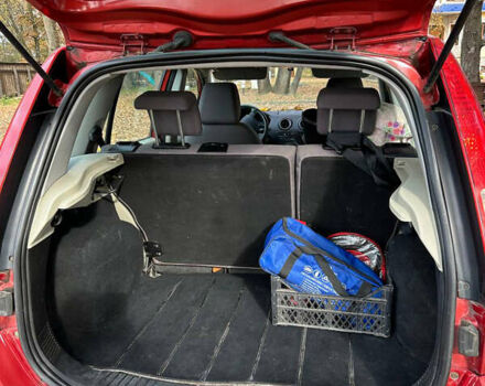 Красный Форд Фьюжн, объемом двигателя 1.4 л и пробегом 162 тыс. км за 3999 $, фото 8 на Automoto.ua