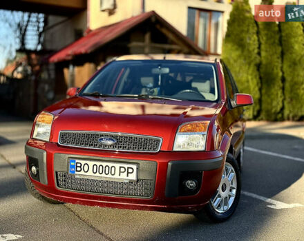 Красный Форд Фьюжн, объемом двигателя 1.4 л и пробегом 185 тыс. км за 4899 $, фото 2 на Automoto.ua