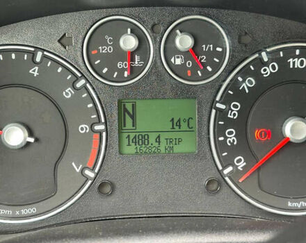 Красный Форд Фьюжн, объемом двигателя 1.4 л и пробегом 162 тыс. км за 3999 $, фото 10 на Automoto.ua