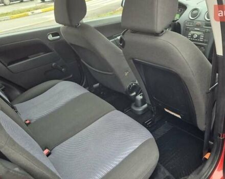 Красный Форд Фьюжн, объемом двигателя 1.6 л и пробегом 147 тыс. км за 4750 $, фото 10 на Automoto.ua