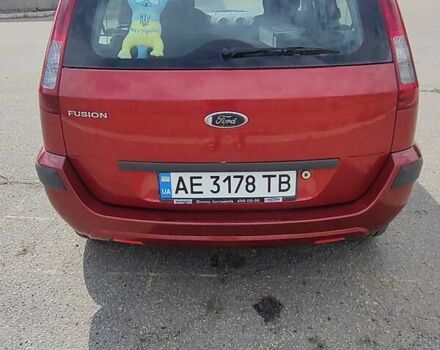 Красный Форд Фьюжн, объемом двигателя 1.4 л и пробегом 160 тыс. км за 5900 $, фото 12 на Automoto.ua