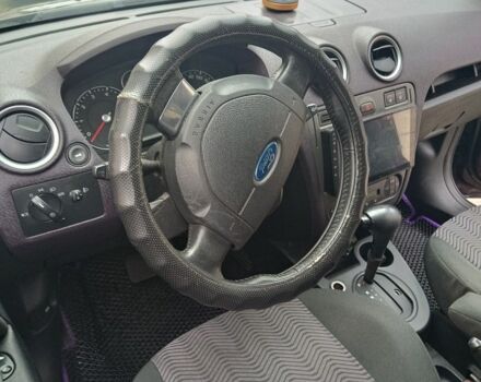 Форд Фьюжн 2008 в Киеве на Automoto.ua Красный Форд Фьюжн, объемом двигателя 1.6 л и пробегом 311 тыс. км за 5500 $, фото 4 на Automoto.ua