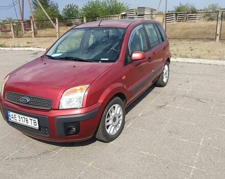Красный Форд Фьюжн, объемом двигателя 1.4 л и пробегом 160 тыс. км за 5900 $, фото 14 на Automoto.ua