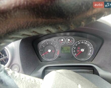 Красный Форд Фьюжн, объемом двигателя 1.4 л и пробегом 160 тыс. км за 5900 $, фото 6 на Automoto.ua