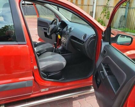 Красный Форд Фьюжн, объемом двигателя 1.4 л и пробегом 195 тыс. км за 4999 $, фото 11 на Automoto.ua