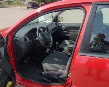 Красный Форд Фьюжн, объемом двигателя 1.4 л и пробегом 160 тыс. км за 5900 $, фото 11 на Automoto.ua