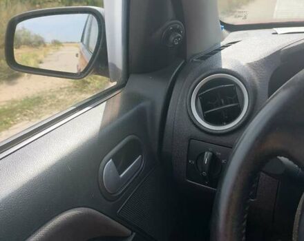 Красный Форд Фьюжн, объемом двигателя 1.4 л и пробегом 160 тыс. км за 5900 $, фото 3 на Automoto.ua