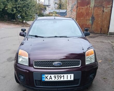 Форд Фьюжн 2008 в Киеве на Automoto.ua Красный Форд Фьюжн, объемом двигателя 1.6 л и пробегом 311 тыс. км за 5500 $, фото 1 на Automoto.ua