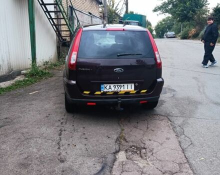 Форд Фьюжн 2008 в Киеве на Automoto.ua Красный Форд Фьюжн, объемом двигателя 1.6 л и пробегом 311 тыс. км за 5500 $, фото 3 на Automoto.ua