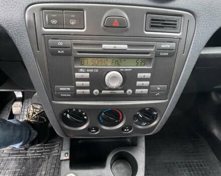 Червоний Форд Фьюжен, об'ємом двигуна 1.2 л та пробігом 210 тис. км за 3950 $, фото 19 на Automoto.ua