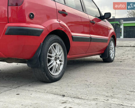 Червоний Форд Фьюжен, об'ємом двигуна 1.2 л та пробігом 210 тис. км за 3950 $, фото 10 на Automoto.ua