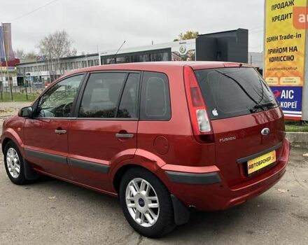 Красный Форд Фьюжн, объемом двигателя 1.39 л и пробегом 131 тыс. км за 5500 $, фото 5 на Automoto.ua