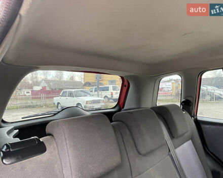 Червоний Форд Фьюжен, об'ємом двигуна 1.2 л та пробігом 210 тис. км за 3950 $, фото 14 на Automoto.ua