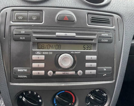 Червоний Форд Фьюжен, об'ємом двигуна 1.2 л та пробігом 210 тис. км за 3950 $, фото 20 на Automoto.ua