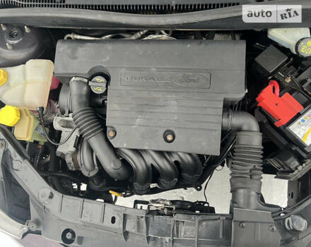 Червоний Форд Фьюжен, об'ємом двигуна 1.4 л та пробігом 115 тис. км за 5500 $, фото 47 на Automoto.ua