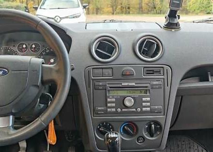 Форд Фьюжен 2011 у Львові на Automoto.ua Червоний Форд Фьюжен, об'ємом двигуна 1.4 л та пробігом 122 тис. км за 4900 $, фото 7 на Automoto.ua