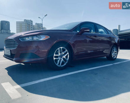 Красный Форд Фьюжн, объемом двигателя 2.5 л и пробегом 195 тыс. км за 8800 $, фото 3 на Automoto.ua