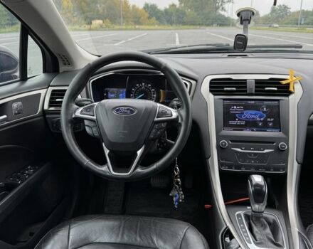 Красный Форд Фьюжн, объемом двигателя 2 л и пробегом 289 тыс. км за 8600 $, фото 8 на Automoto.ua