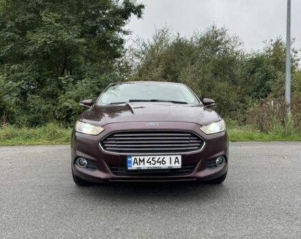 Красный Форд Фьюжн, объемом двигателя 2 л и пробегом 289 тыс. км за 8600 $, фото 2 на Automoto.ua