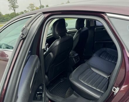 Красный Форд Фьюжн, объемом двигателя 2 л и пробегом 289 тыс. км за 8600 $, фото 7 на Automoto.ua